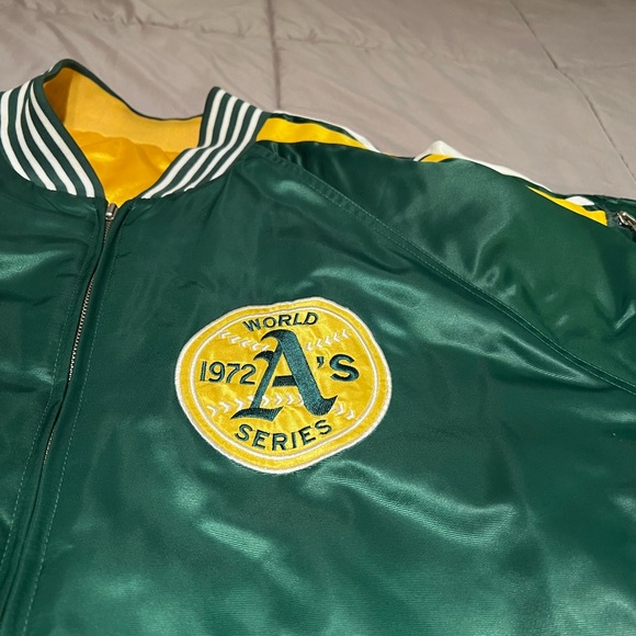 Vintage Oakland A’s - Picture 8 of 10